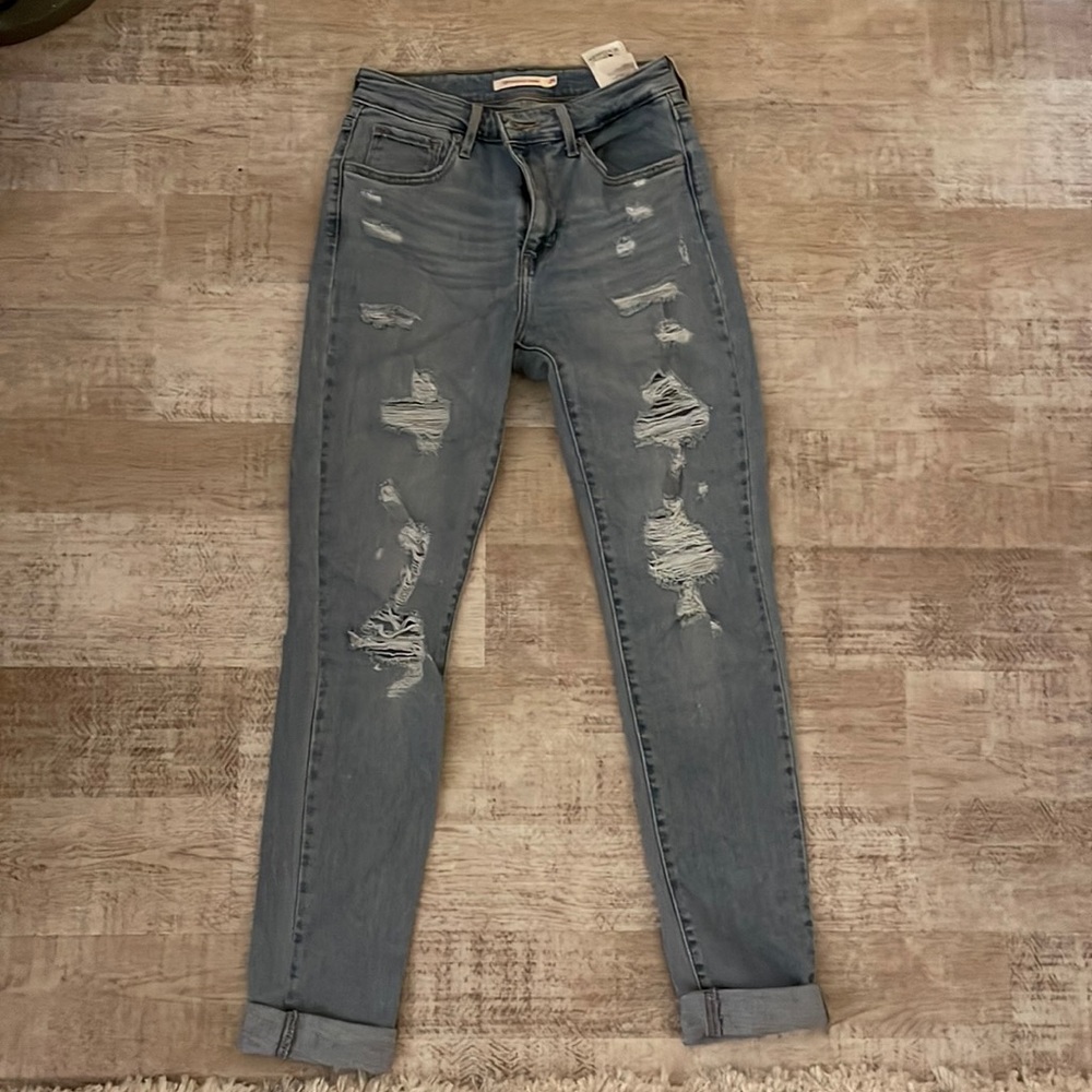 721’s skinny Levi jeans.